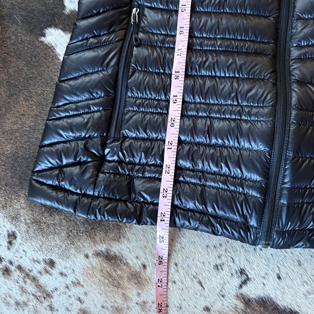 PATAGONIA Black Women Patagonia Ultralight Down Jacket Size Medium - Picture 9 of 10